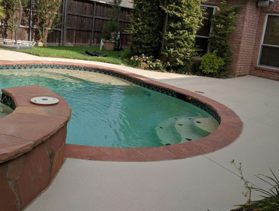 Two toned concrete pool decking in Findlay, Ohio